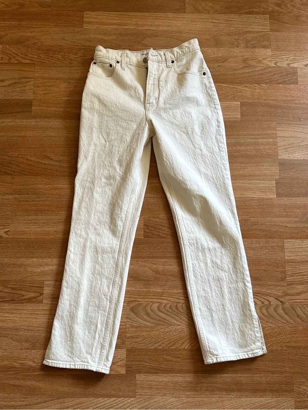 Abercrombie & Fitch Off-White Slim Straight Jeans